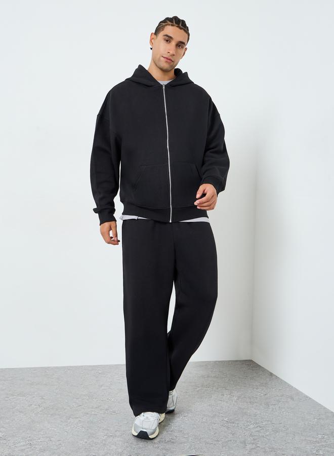 ستايلي طقم رجالي بغطاء رأس وبنطلون رياضي واسع - Image 2